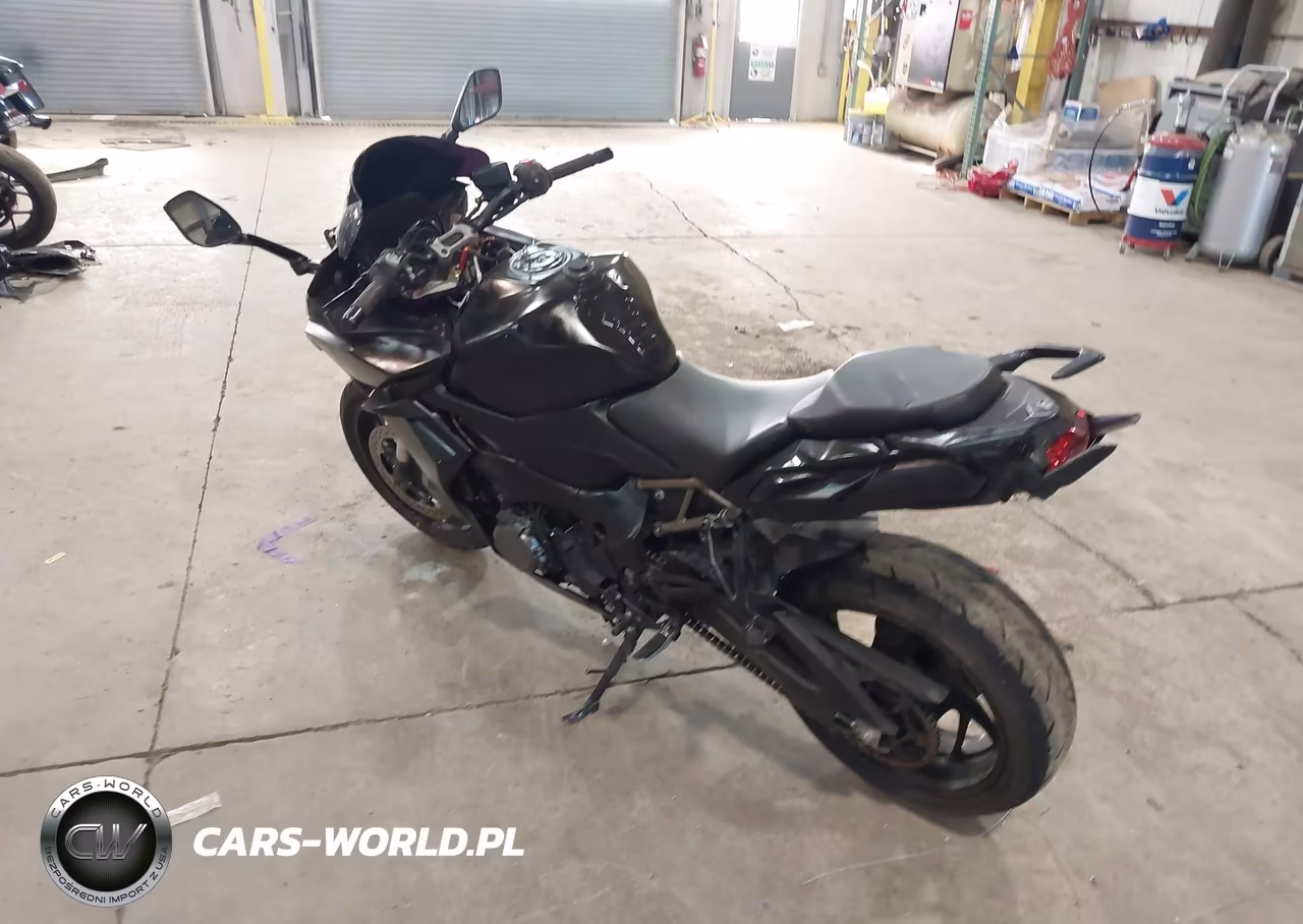 2023 Suzuki Gsx1000 Gt-Gt+ VIN:JS1EK12B0P7100213 - 3