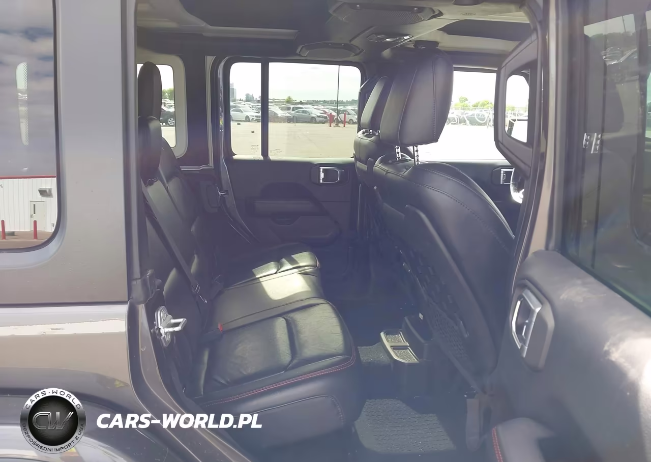 2018 Jeep Wrangler Unlimited Rubicon 4X4 VIN:1C4HJXFN7JW236235 - 8