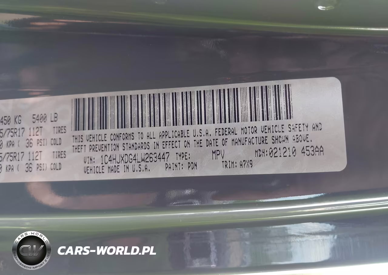 2020 Jeep Wrangler Unlimited Sport S 4X4 VIN:1C4HJXDG4LW263447 - 9