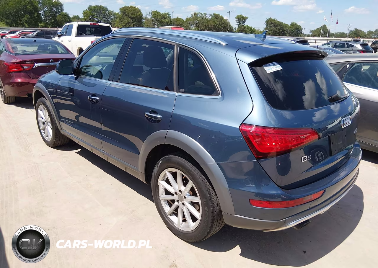 2017 Audi Q5 2.0T Premium VIN:WA1L2AFP8HA035323 - 3