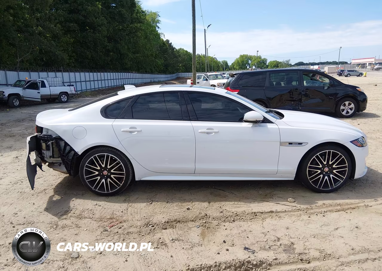 2016 Jaguar Xf 35T R-Sport VIN:SAJBF4BV7GCY06886 - 13