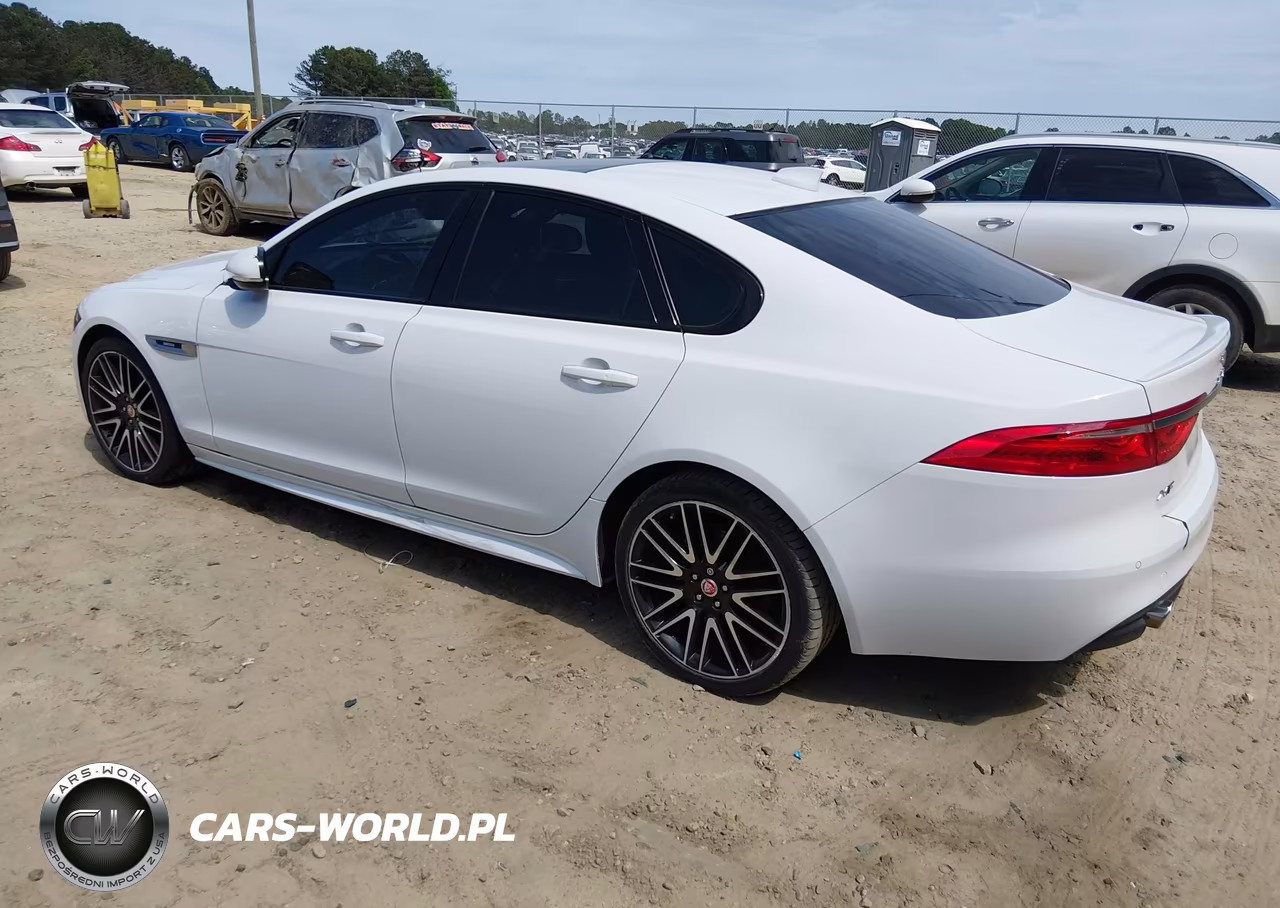 2016 Jaguar Xf 35T R-Sport VIN:SAJBF4BV7GCY06886 - 3