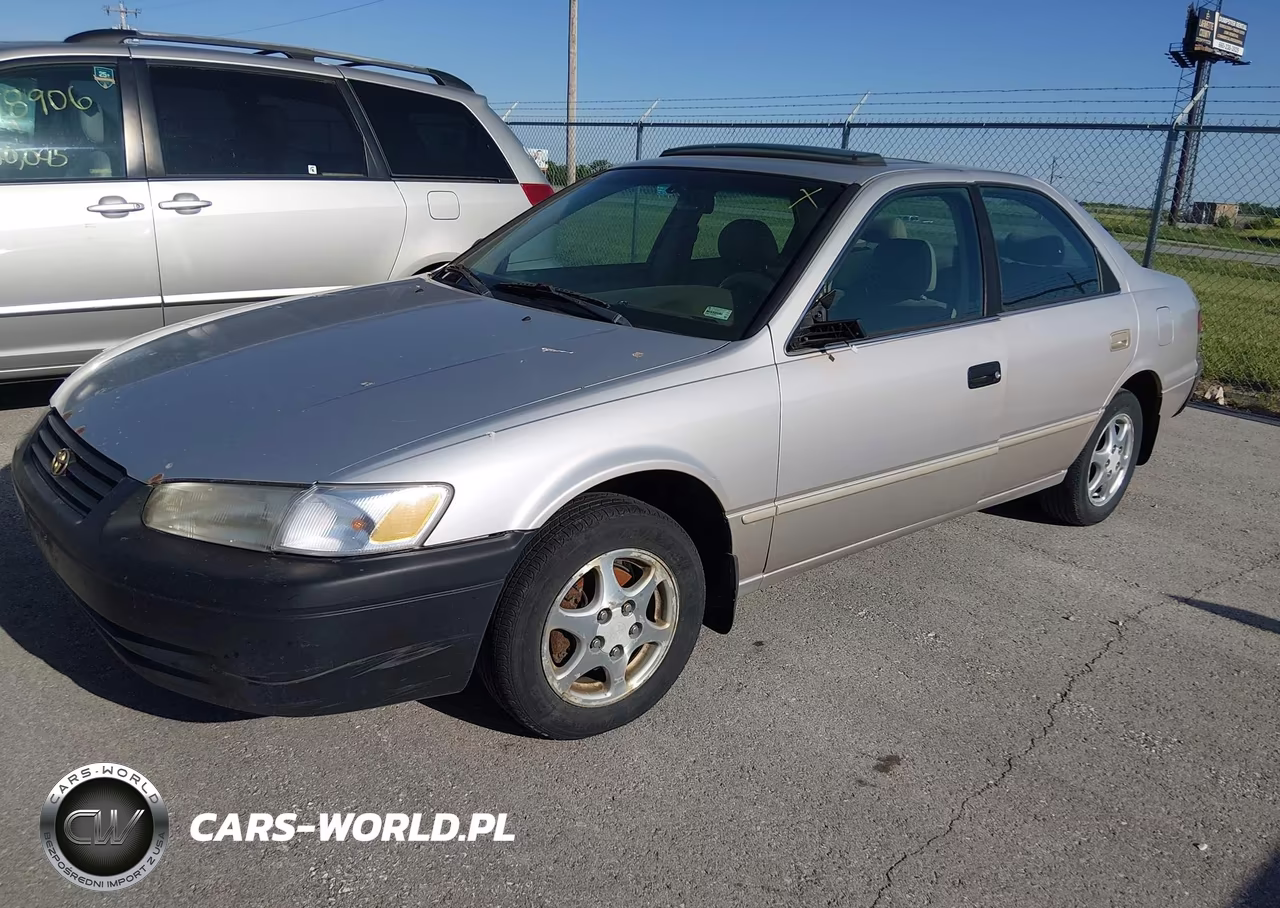 1998 Toyota Camry Le VIN:4T1BG22K3WU285028 - 2