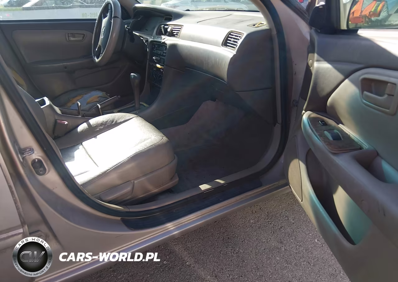 1998 Toyota Camry Le VIN:4T1BG22K3WU285028 - 5