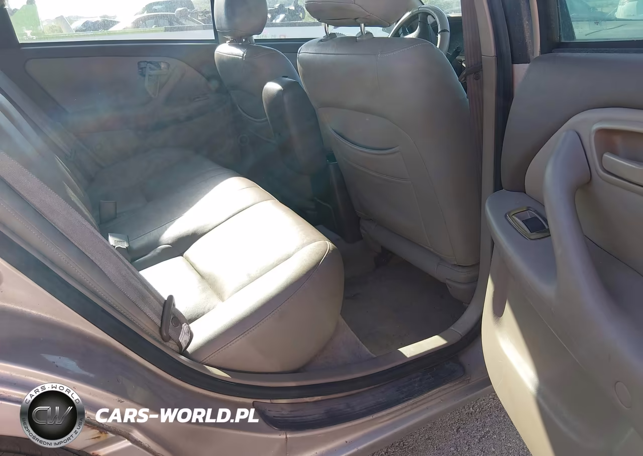 1998 Toyota Camry Le VIN:4T1BG22K3WU285028 - 8
