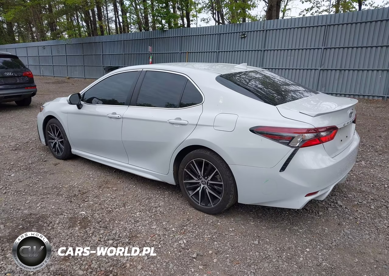 2022 Toyota Camry Se VIN:4T1G11AK7NU069975 - 3