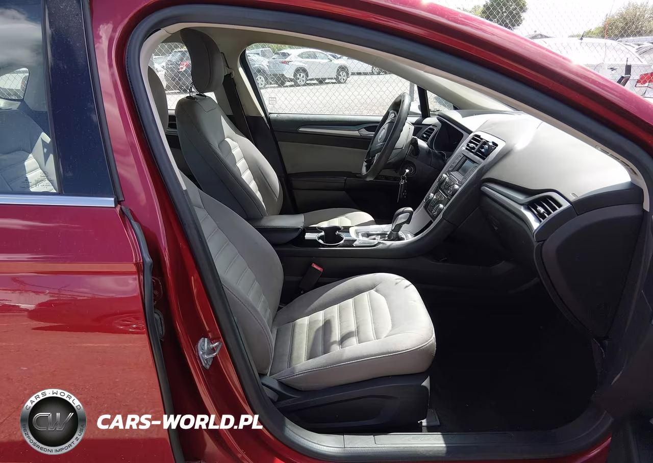 2014 Ford Fusion S VIN:3FA6P0G79ER364455 - 5