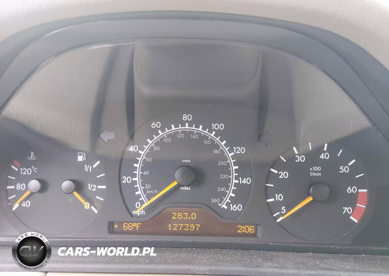 1999 Mercedes-Benz E 320 VIN:WDBJF65H9XA774190 - 7