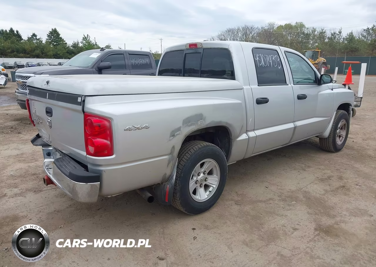 2008 Dodge Dakota Slt VIN:1D7HW48K98S593992 - 4