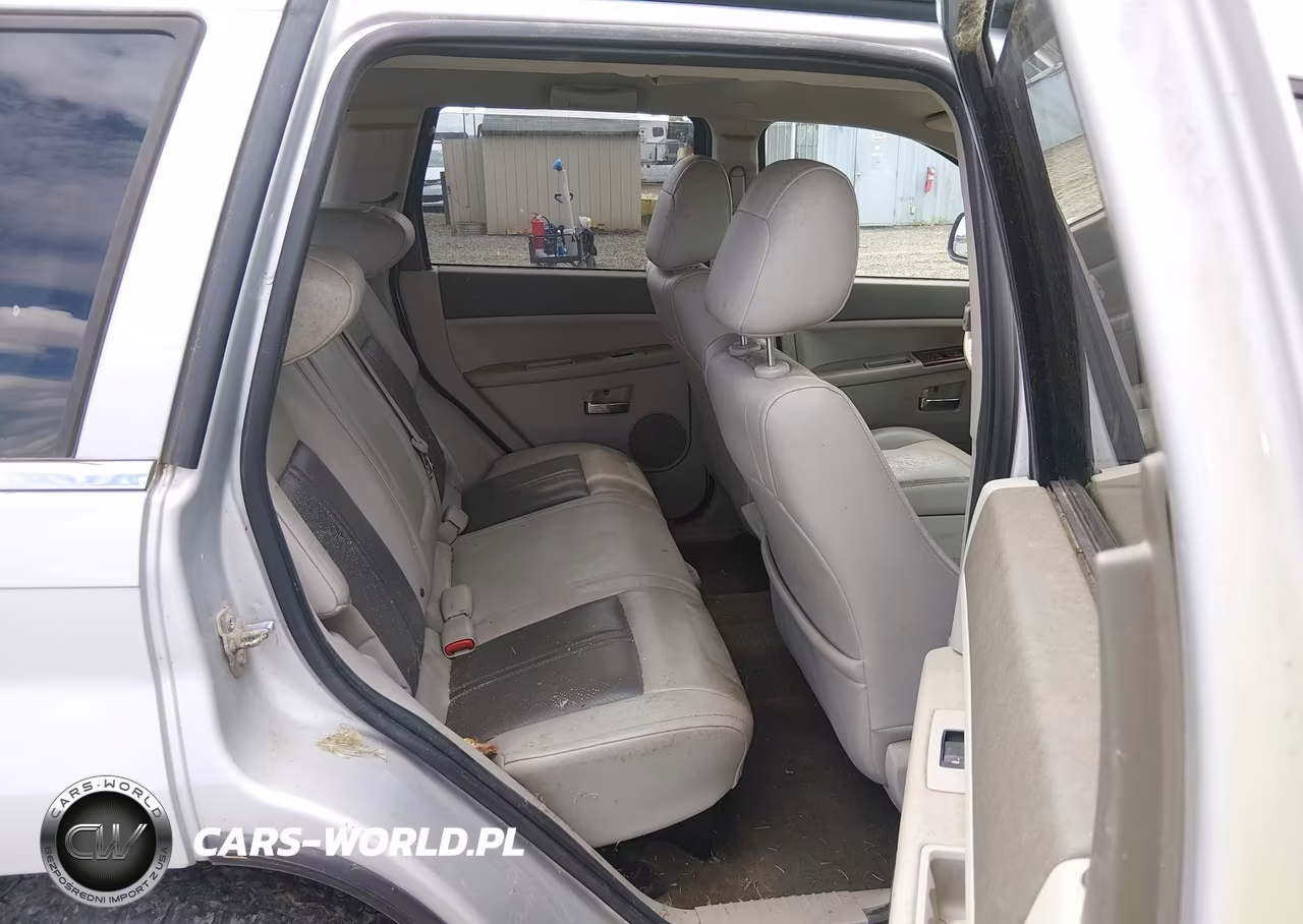 2007 Jeep Grand Cherokee Limited VIN:1J8HR58PX7C532283 - 8