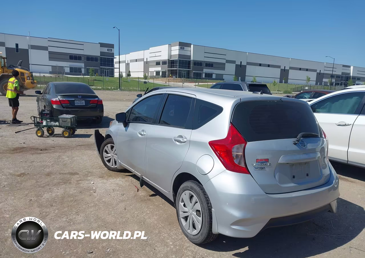 2018 Nissan Versa Note Sv VIN:3N1CE2CP5JL362108 - 3