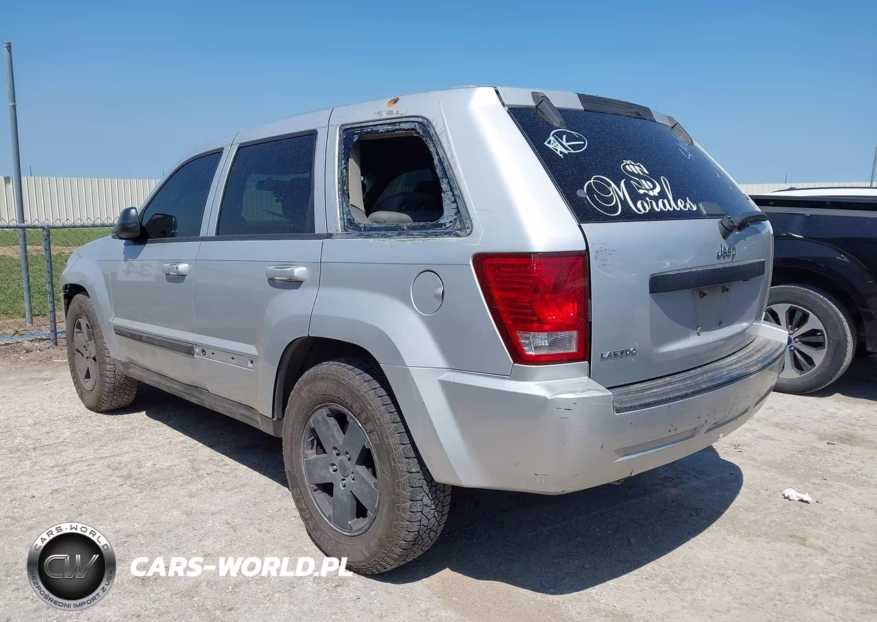 2007 Jeep Grand Cherokee Laredo VIN:1J8GS48K17C663343 - 3