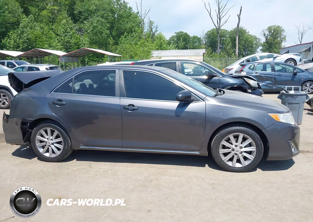 2012 Toyota Camry Xle VIN:4T4BF1FK2CR172261 - 13