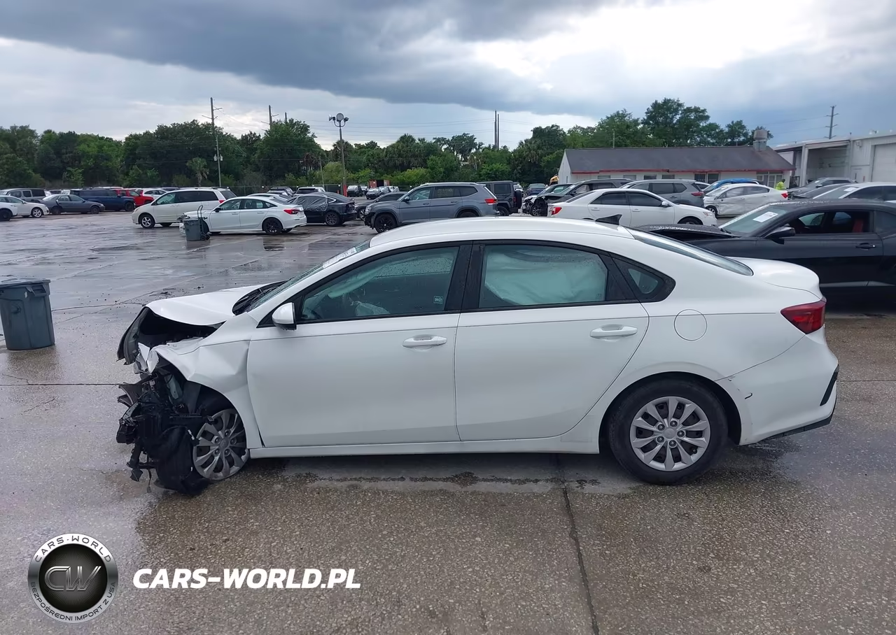 2020 Kia Forte Fe VIN:3KPF24AD8LE228434 - 15
