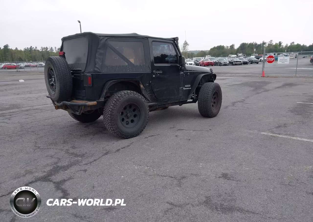 2012 Jeep Wrangler Sport VIN:1C4AJWAG4CL241417 - 4