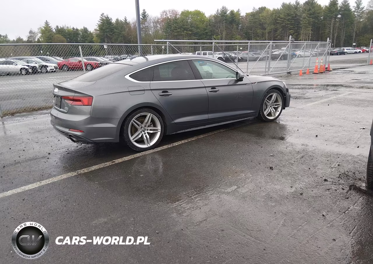 2018 Audi A5 2.0T Premium VIN:WAUENCF58JA073606 - 4