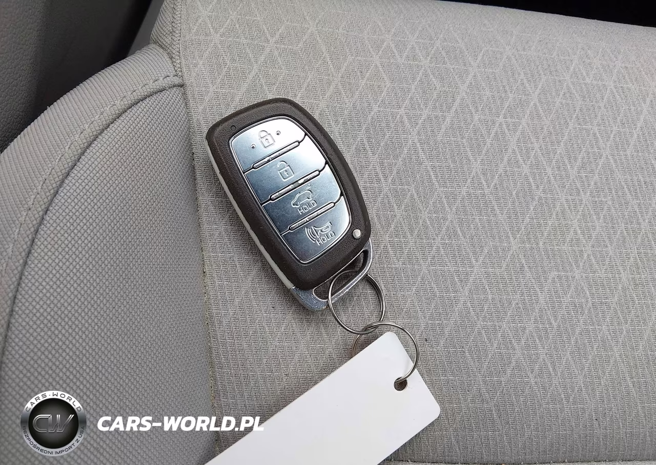 2018 Hyundai Tucson Value VIN:KM8J3CA25JU673661 - 11