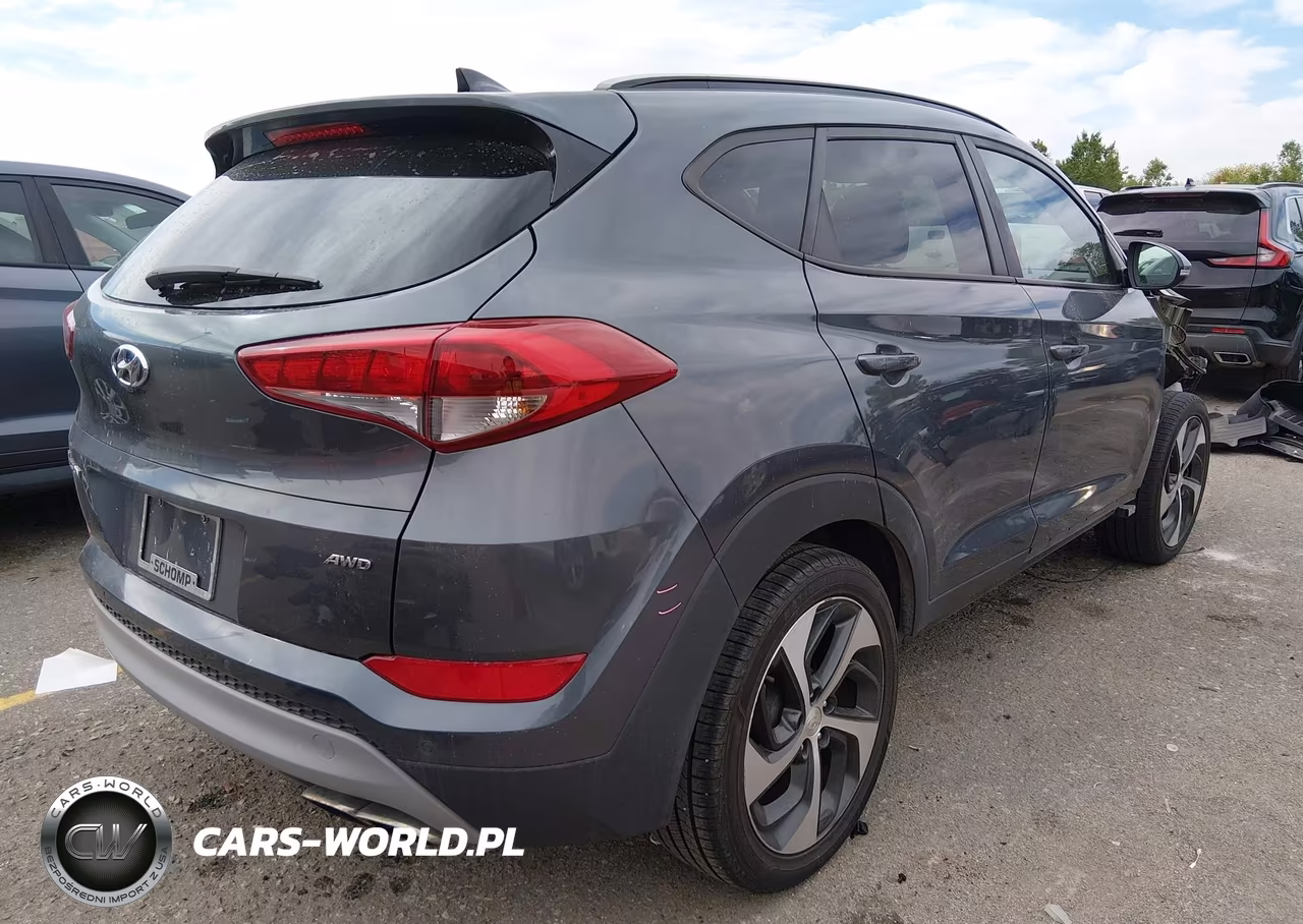 2018 Hyundai Tucson Value VIN:KM8J3CA25JU673661 - 4