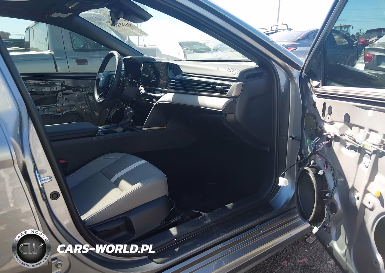 2025 Toyota Camry Se VIN:4T1DAACK5SU645929 - 5
