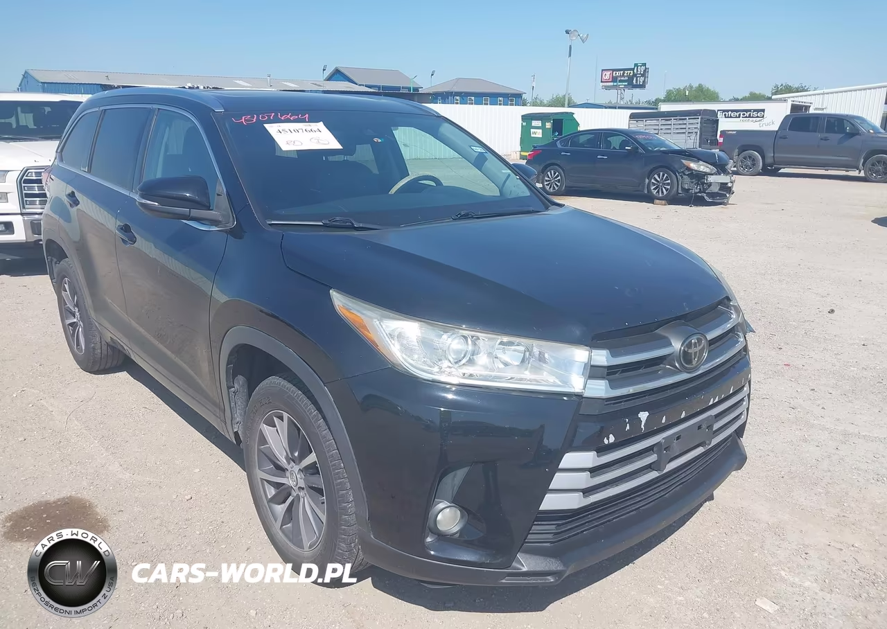 Główne zdjęcie 2018 Toyota Highlander Xle