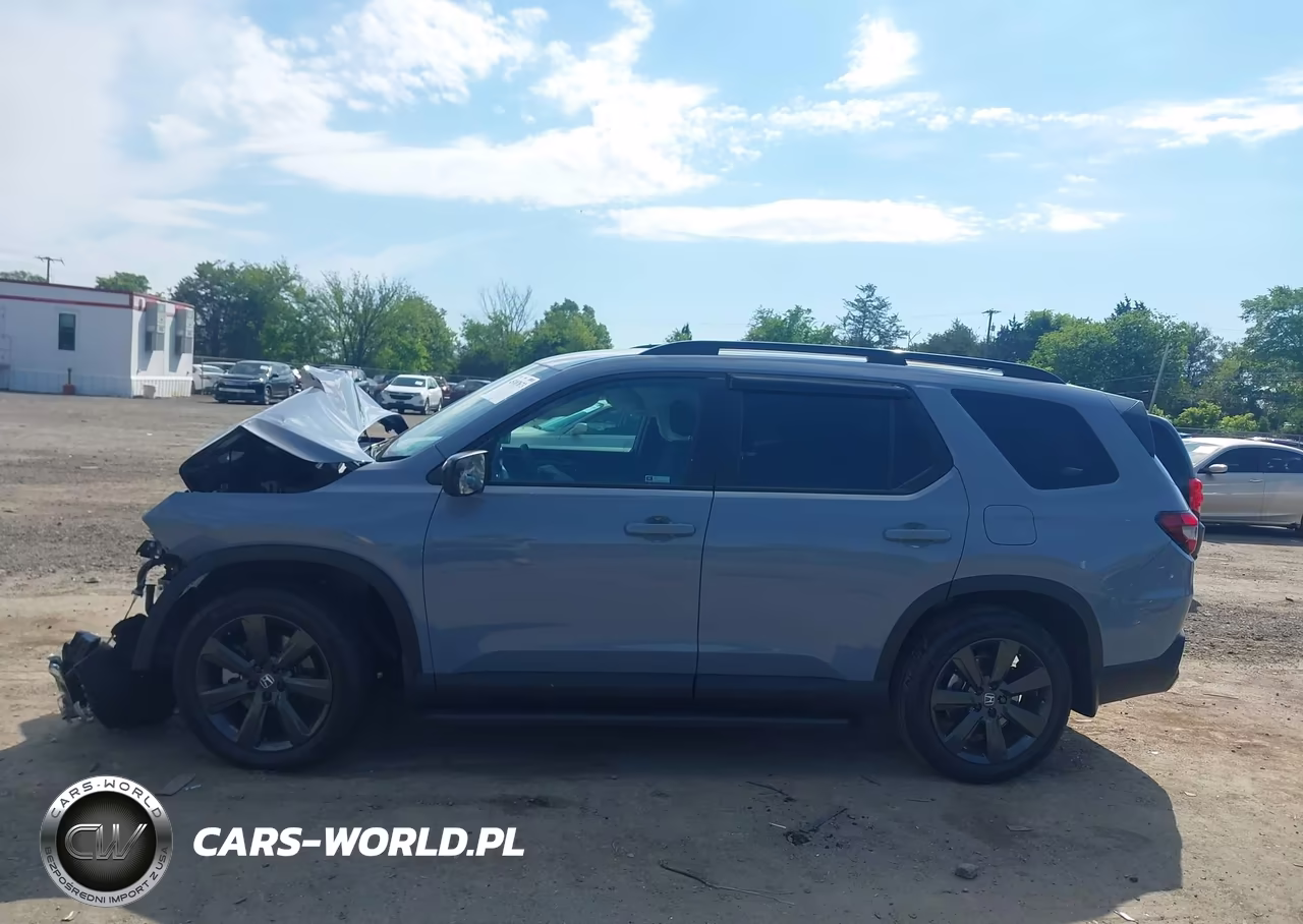 2025 Honda Pilot Sport VIN:5FNYG1H3XSB193734 - 15