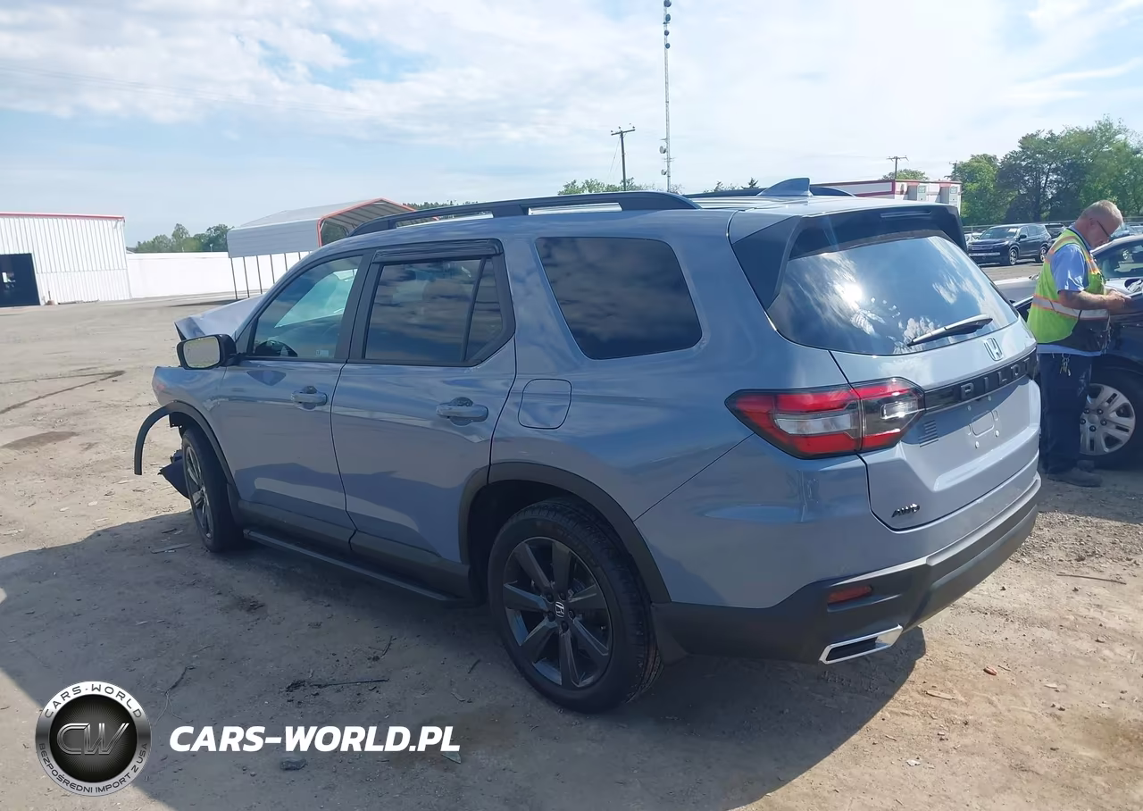 2025 Honda Pilot Sport VIN:5FNYG1H3XSB193734 - 3