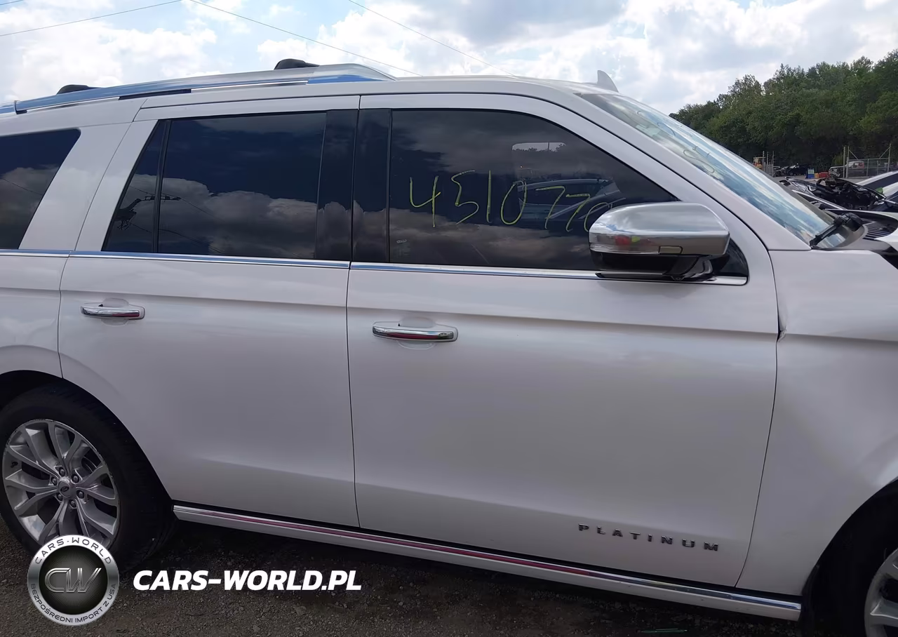 2019 Ford Expedition Platinum VIN:1FMJU1MT1KEA48434 - 13