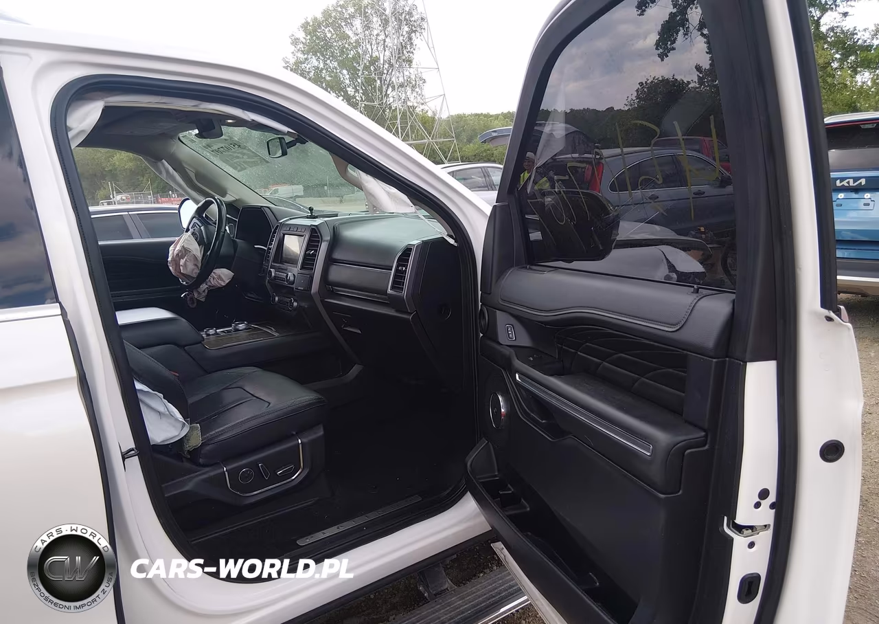 2019 Ford Expedition Platinum VIN:1FMJU1MT1KEA48434 - 5
