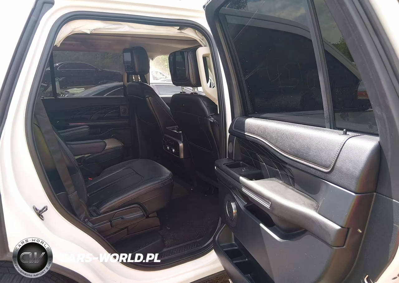2019 Ford Expedition Platinum VIN:1FMJU1MT1KEA48434 - 8