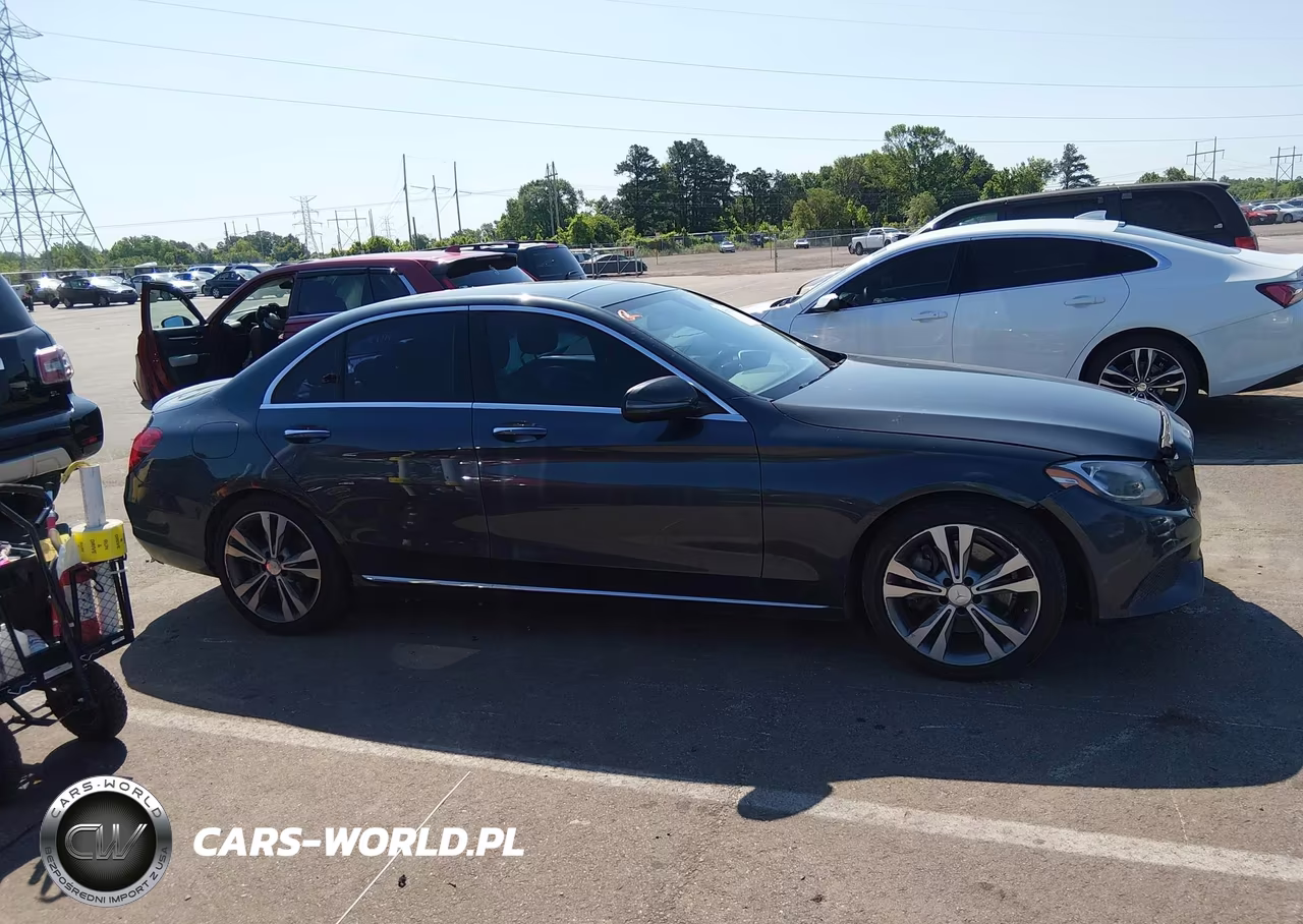 2016 Mercedes-Benz C 300 VIN:55SWF4JB1GU106323 - 12