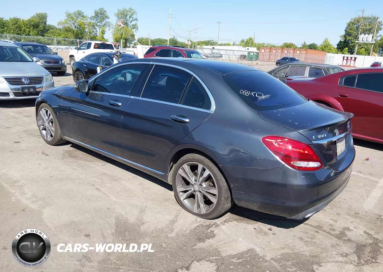 2016 Mercedes-Benz C 300 VIN:55SWF4JB1GU106323 - 3