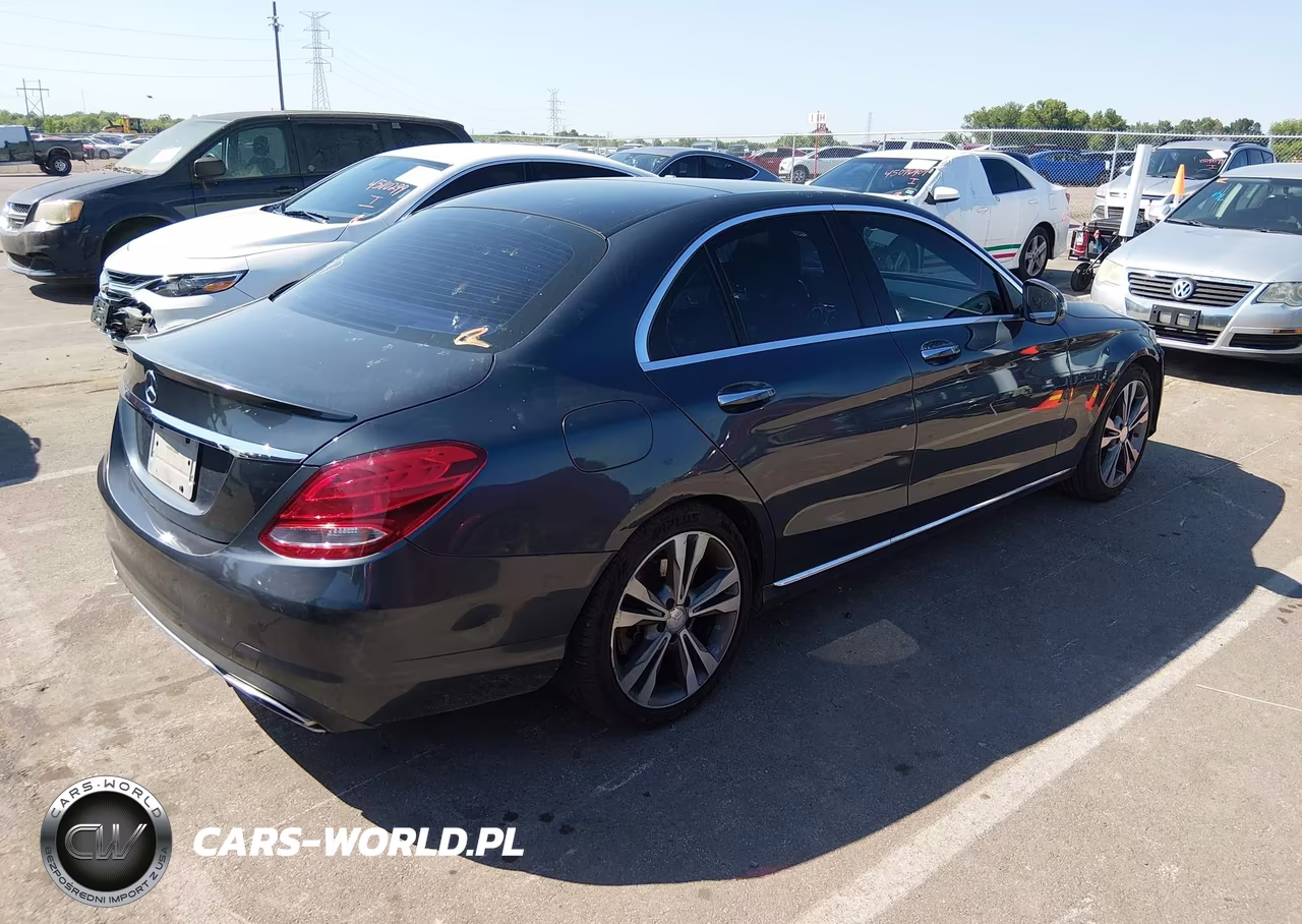 2016 Mercedes-Benz C 300 VIN:55SWF4JB1GU106323 - 4