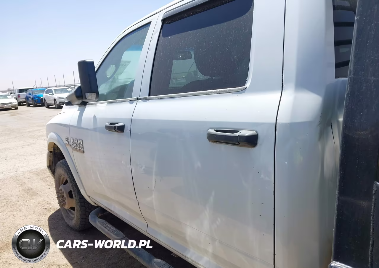 2014 Ram 3500 Chassis Tradesman-Slt-Laramie VIN:3C7WRSCL5EG243116 - 14