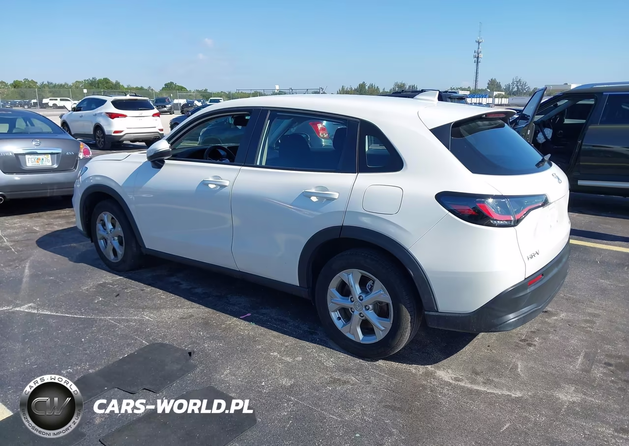 2024 Honda Hr-V 2Wd Lx VIN:3CZRZ1H35RM738365 - 3