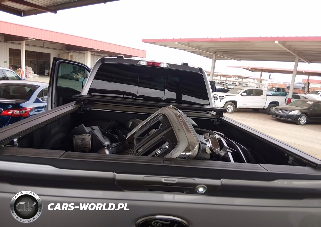 2024 Ford F-350 Lariat VIN:1FT8W3BM5RED28372 - 6