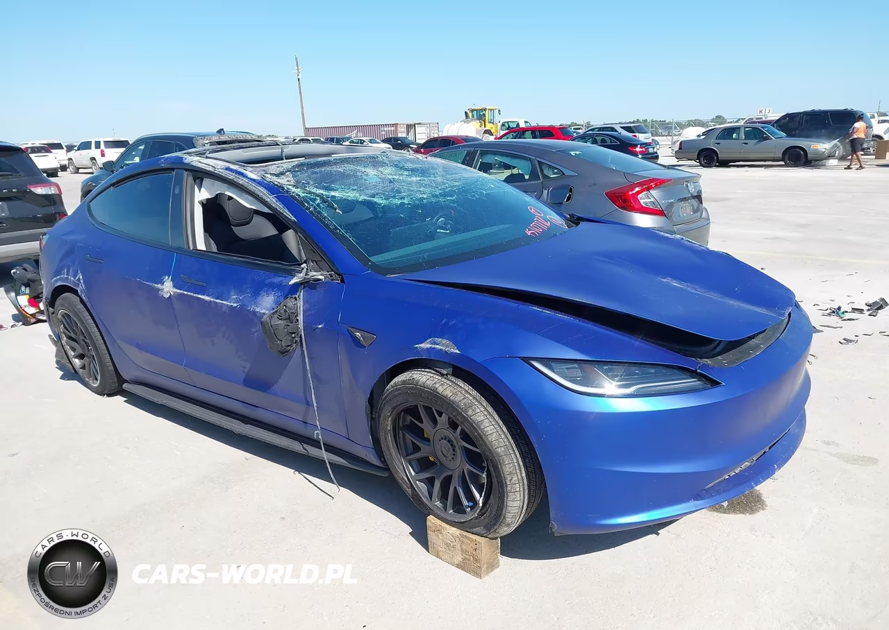2025 Tesla Model 3 Long Range Rear-Wheel Drive-Standard Rear-Wheel Drive – zdjęcie 1 z 16