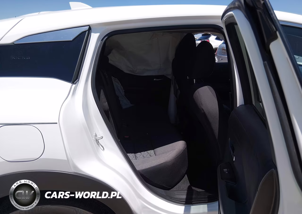 2025 Nissan Kicks Sv Fwd VIN:3N8AP6CA6SL435199 - 8