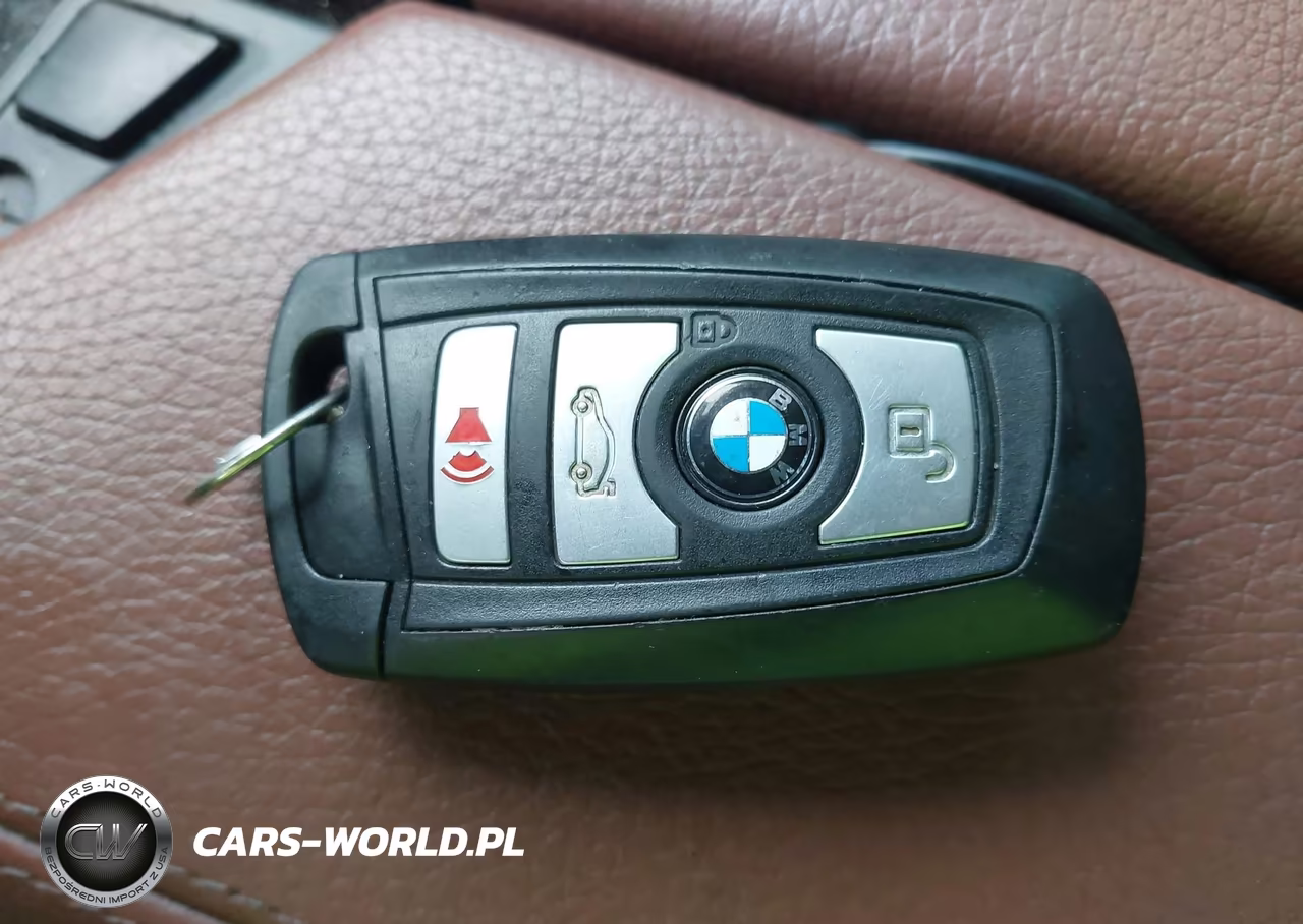 2013 BMW 528I xDrive VIN:WBAXH5C57DDW15457 - 11