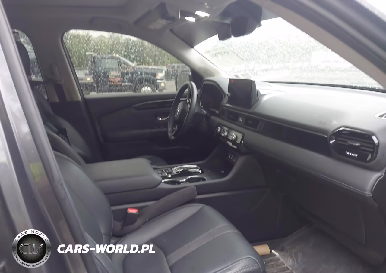 2024 Honda Pilot Touring VIN:5FNYG1H78RB041951 - 5