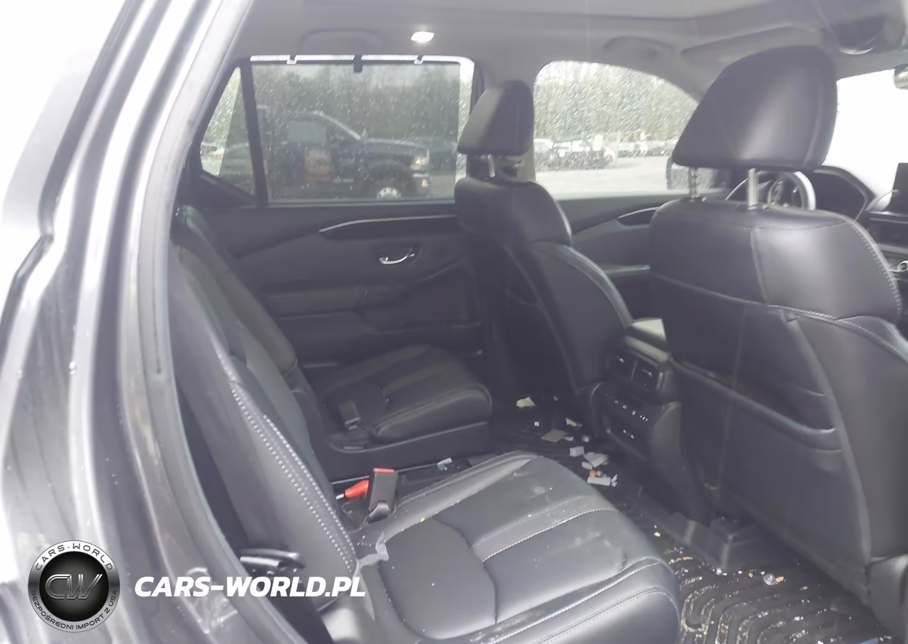 2024 Honda Pilot Touring VIN:5FNYG1H78RB041951 - 8