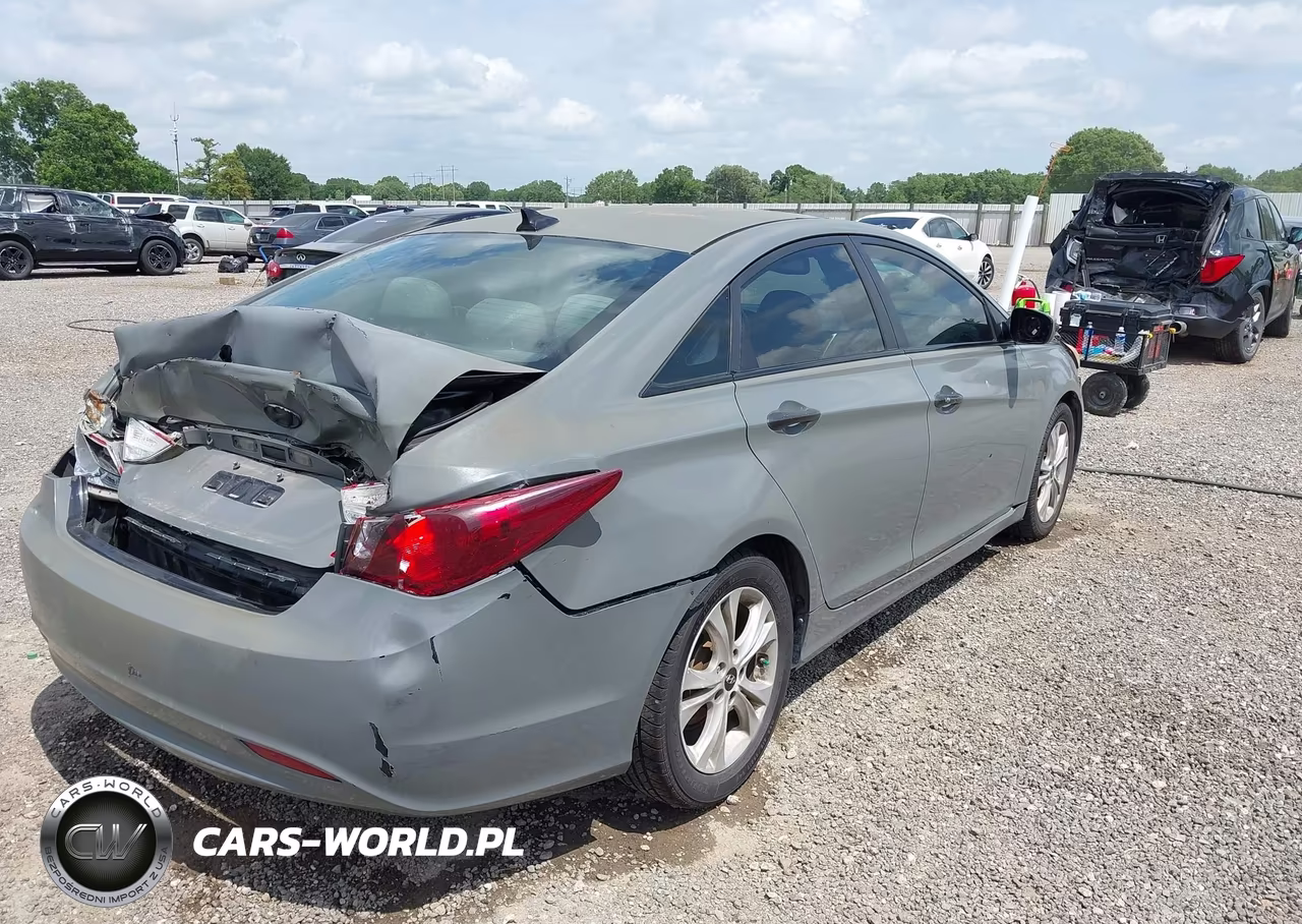 2013 Hyundai Sonata Limited VIN:5NPEC4AC2DH548779 - 4