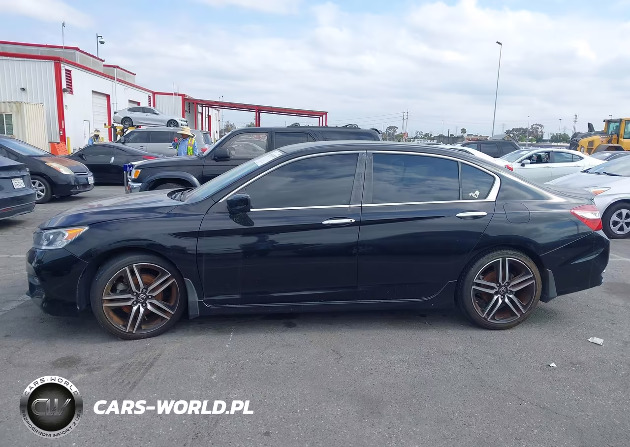 2017 Honda Accord Sport VIN:1HGCR2F57HA030430 - 14