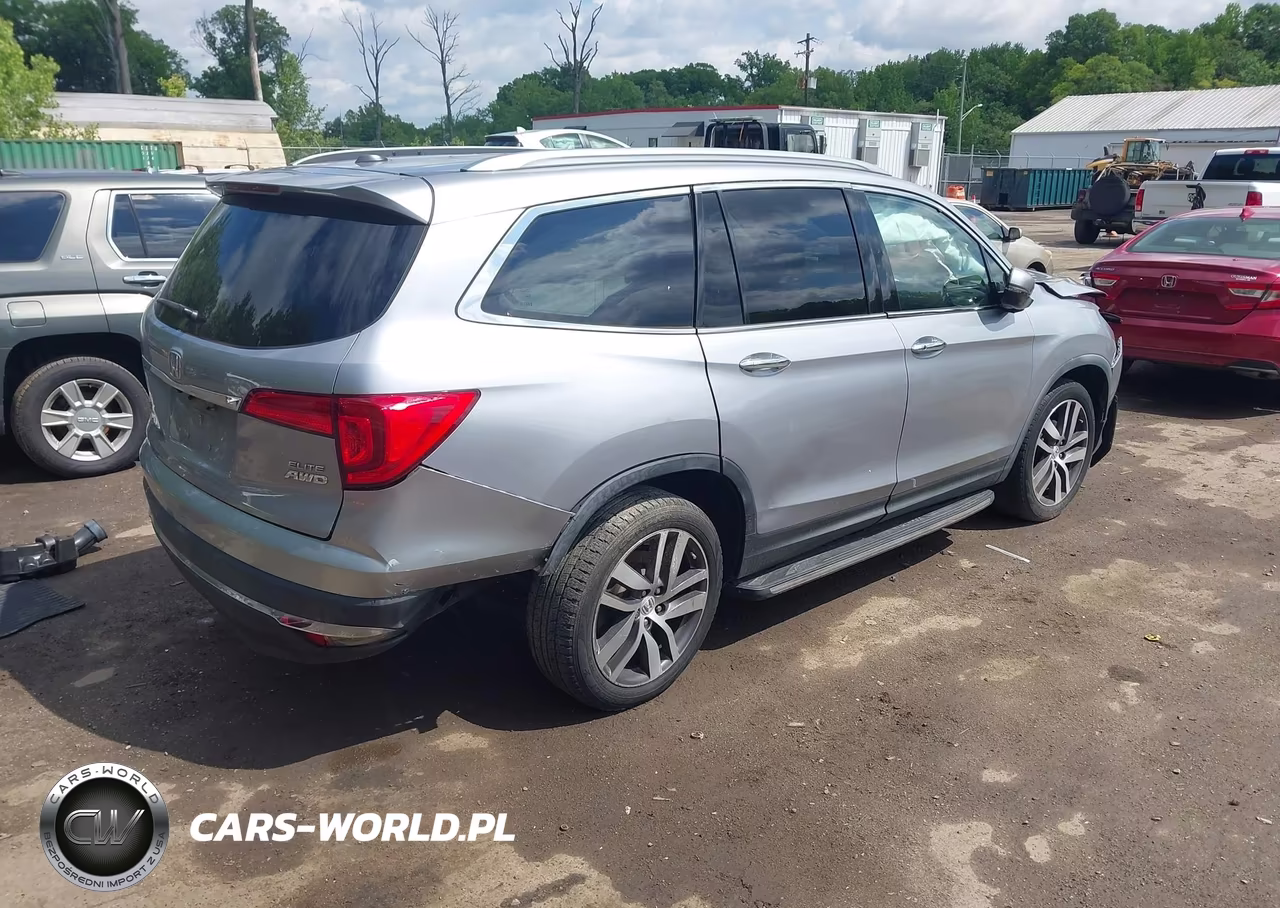 2017 Honda Pilot Elite VIN:5FNYF6H09HB044181 - 4