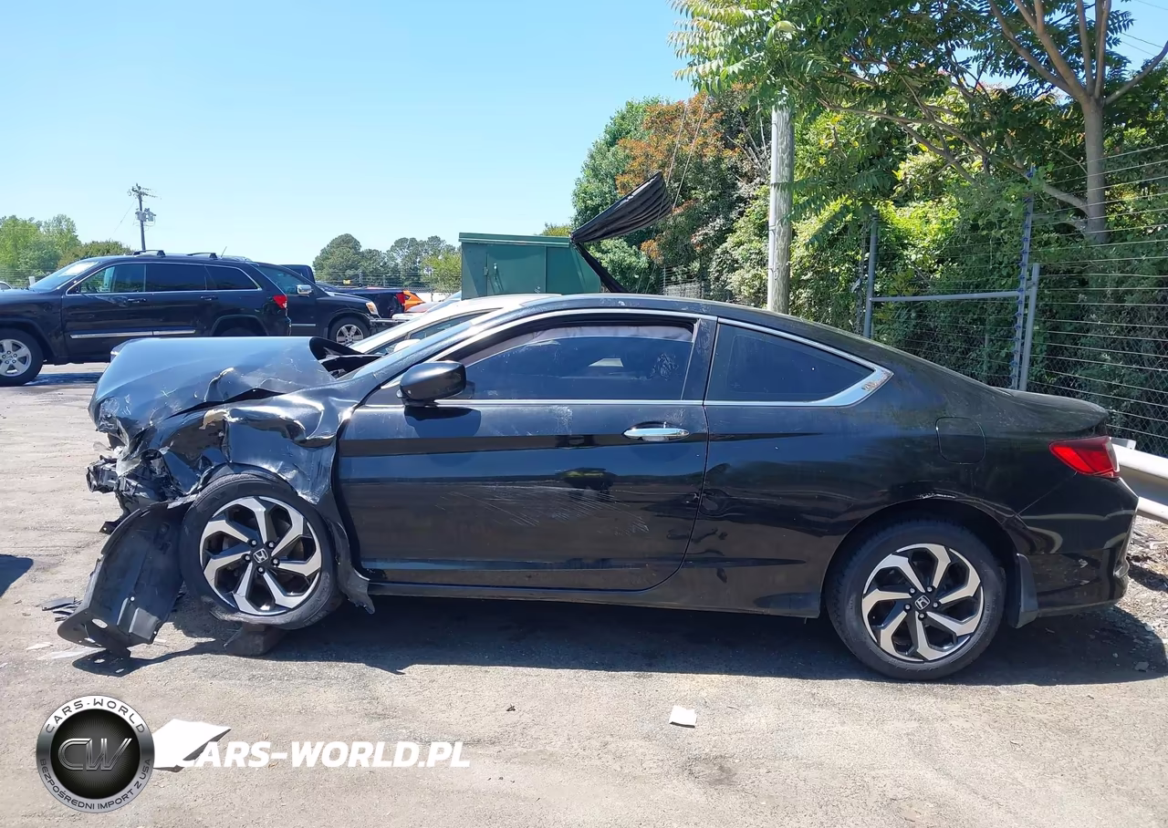 2017 Honda Accord Lx-S VIN:1HGCT1B3XHA009653 - 15