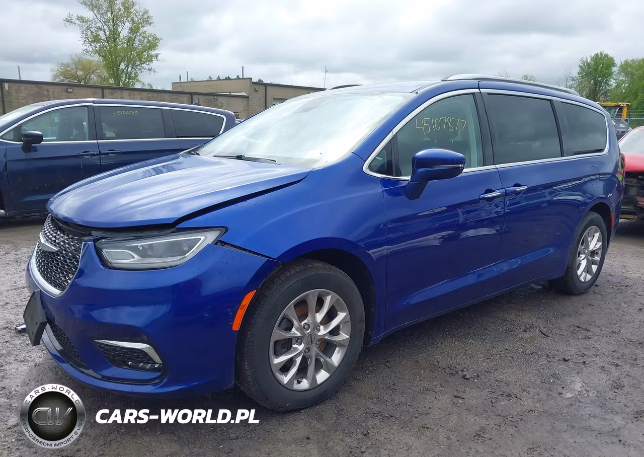 2021 Chrysler Pacifica Touring L VIN:2C4RC1BG4MR556581 - 2