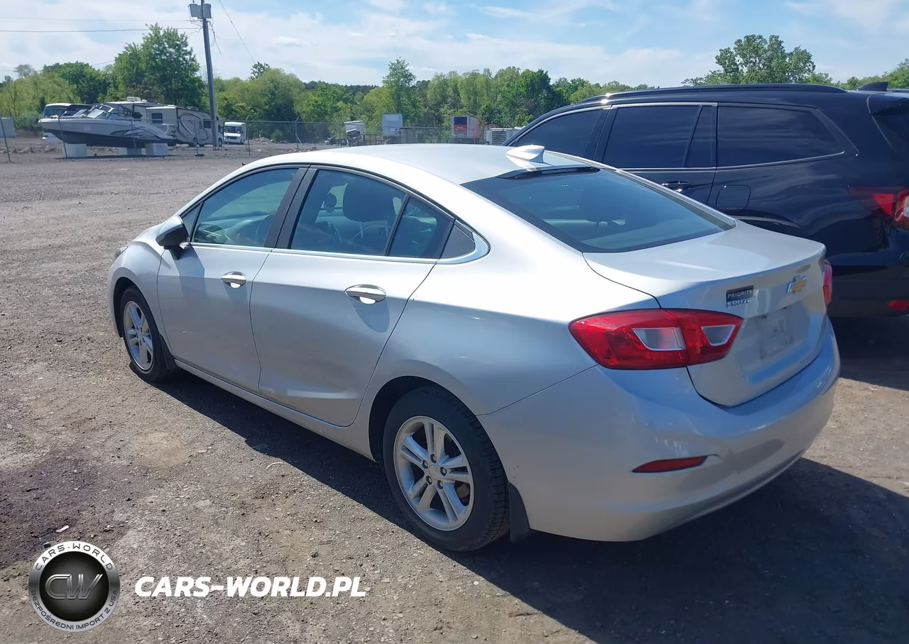 2017 Chevrolet Cruze Lt Auto VIN:1G1BE5SM3H7121902 - 3