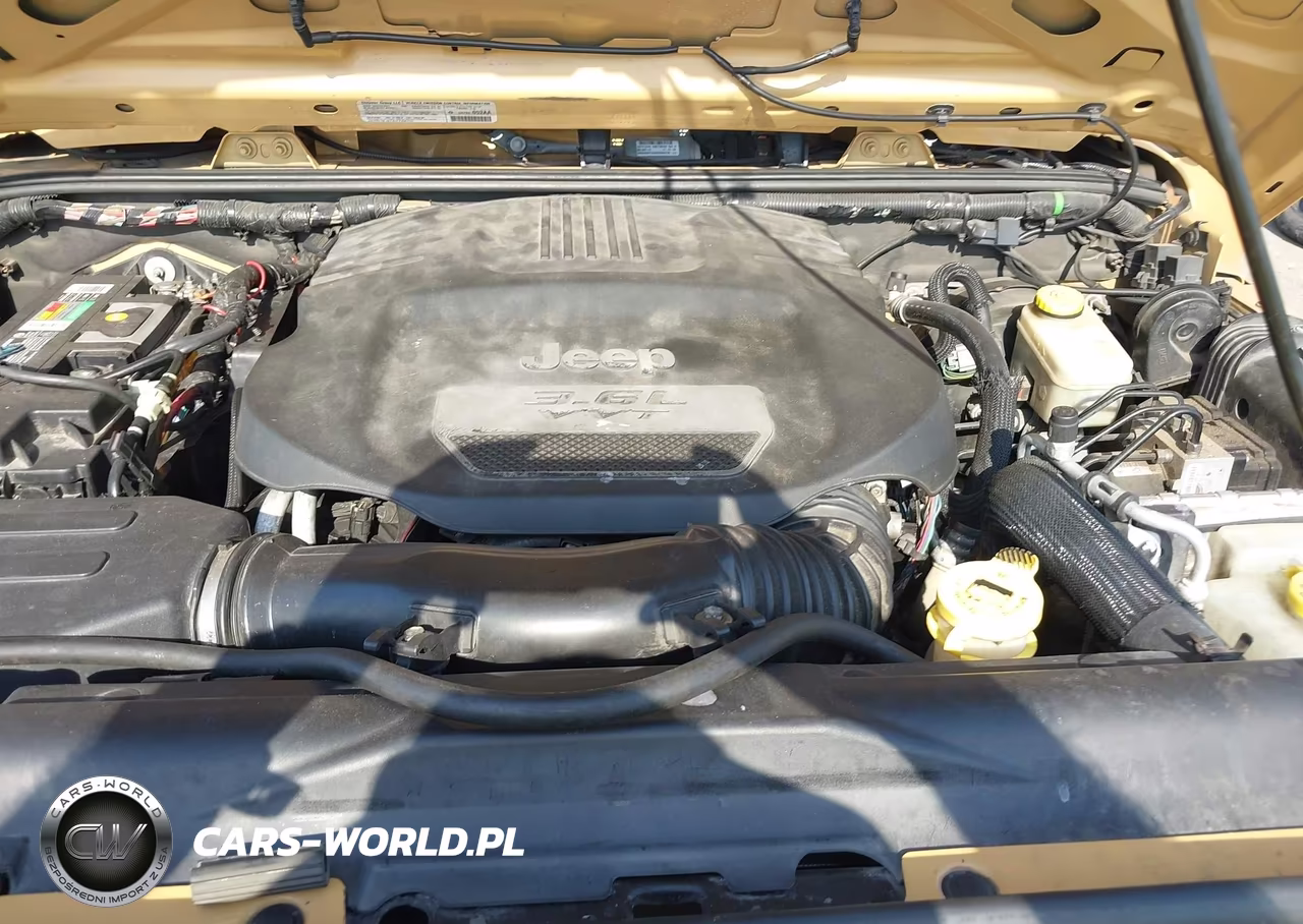 2013 Jeep Wrangler Unlimited Sport VIN:1C4HJWDG1DL699587 - 10