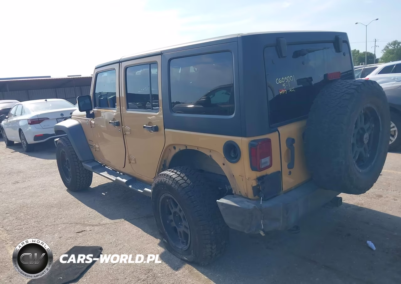 2013 Jeep Wrangler Unlimited Sport VIN:1C4HJWDG1DL699587 - 3