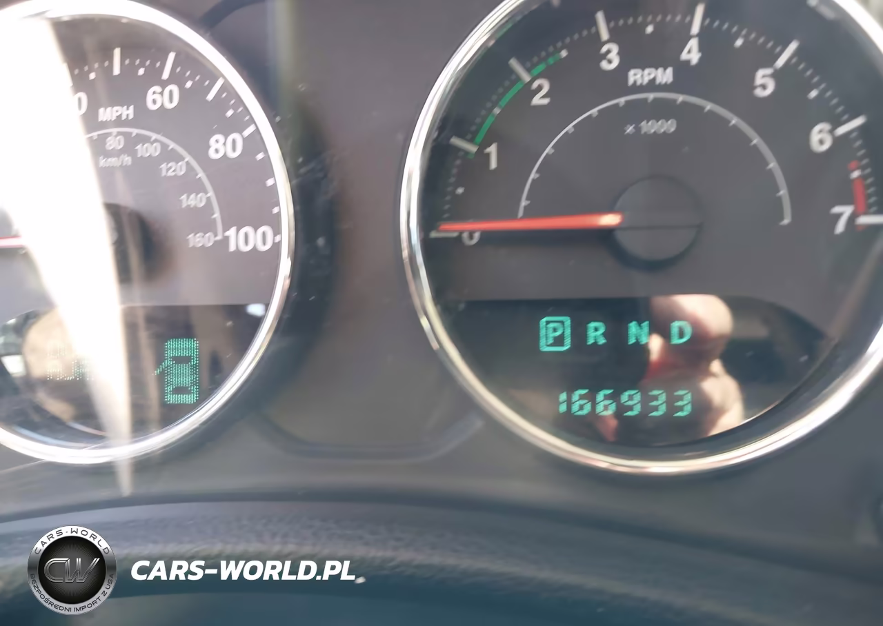 2013 Jeep Wrangler Unlimited Sport VIN:1C4HJWDG1DL699587 - 7