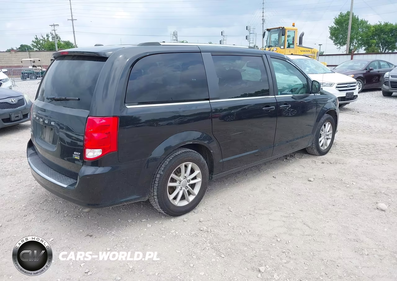 2019 Dodge Grand Caravan Sxt VIN:2C4RDGCG1KR742736 - 4